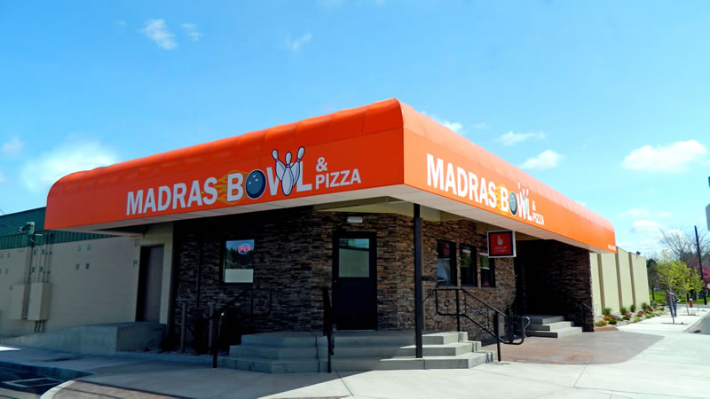 Madras_Bowl_-_Madras,_Oregon_fs