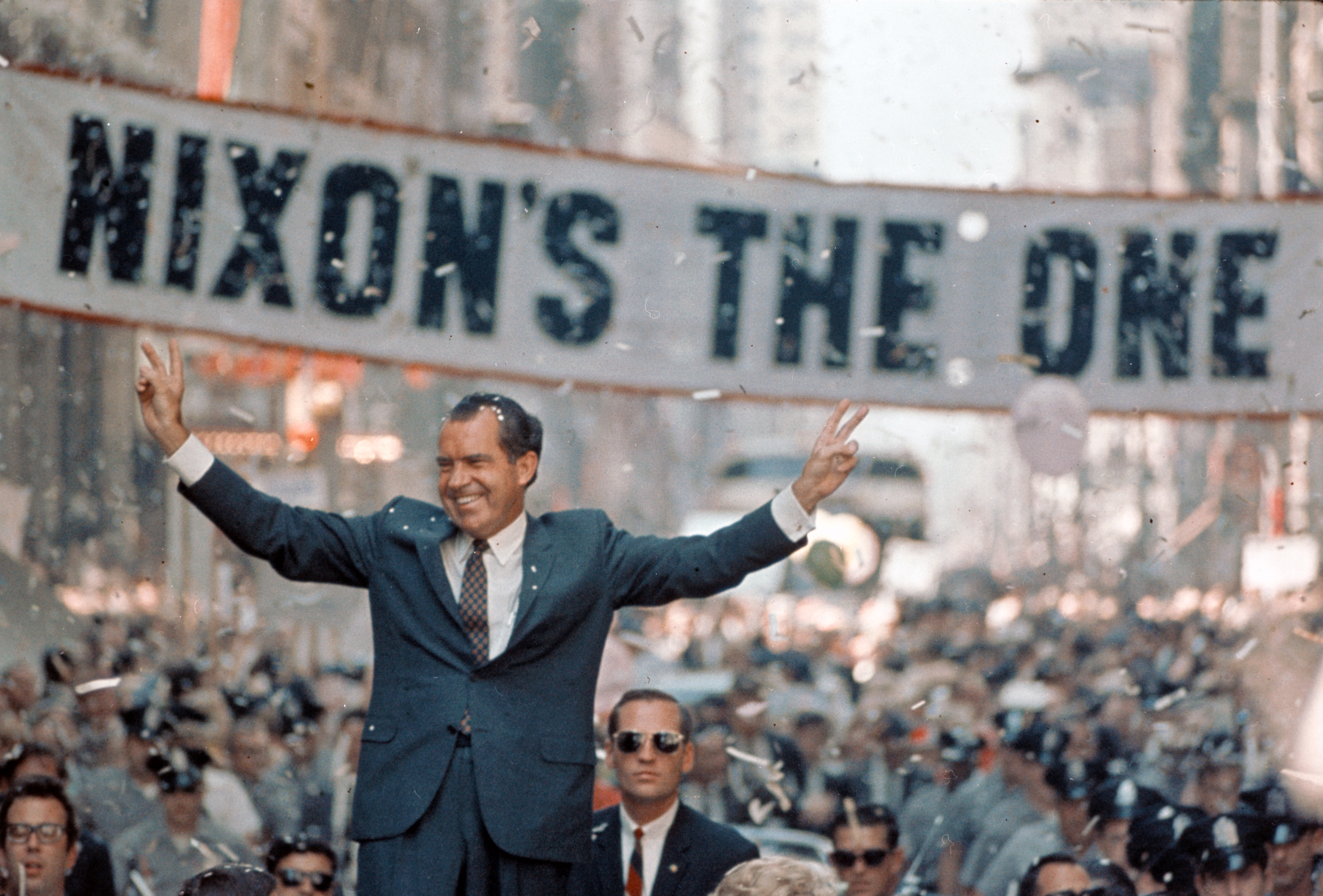 Nixon-Campaigns-in-Chicago1